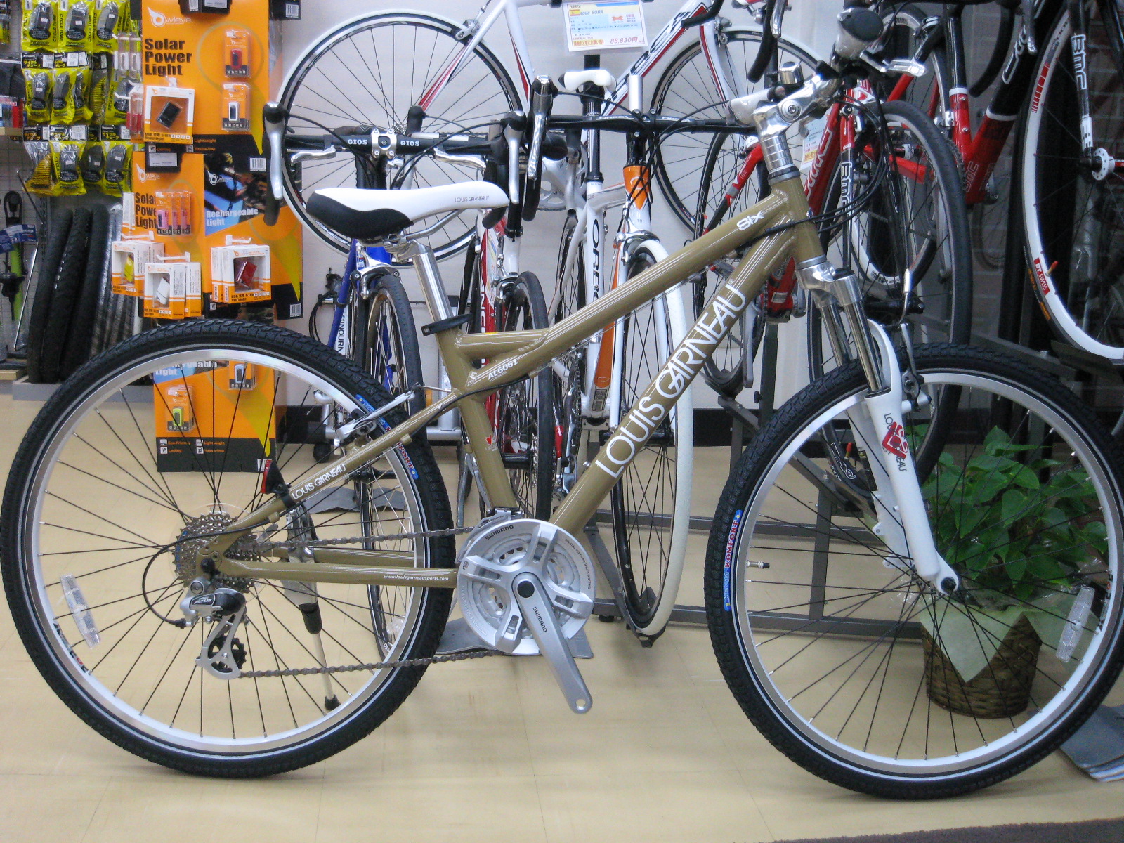 LOUIS GARNEAU LGS-SIXの2011年モデルが入荷しました | 自転車のこと 