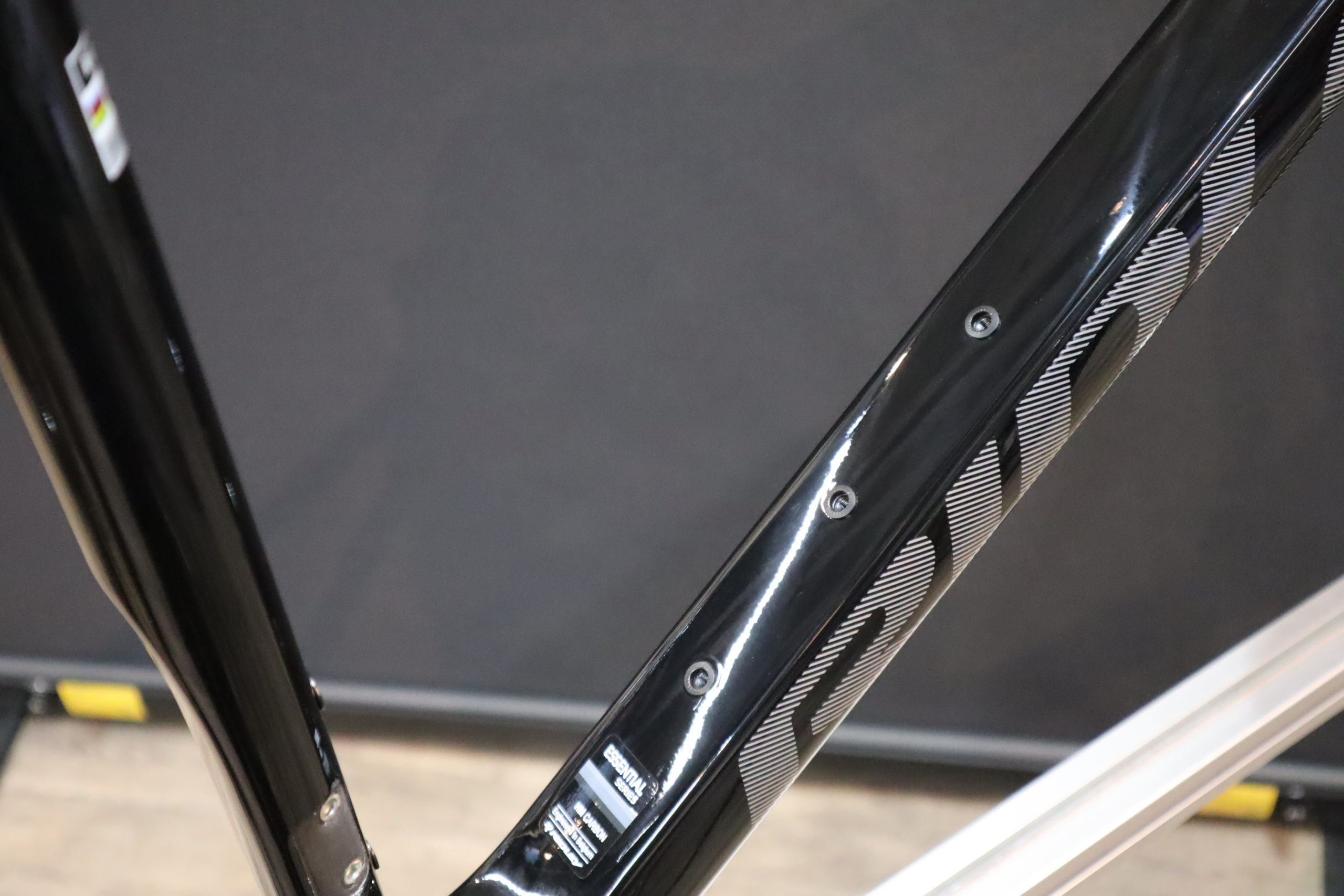 準完成車！】RIDLEY FALCNフレームセット入荷！【新カラー