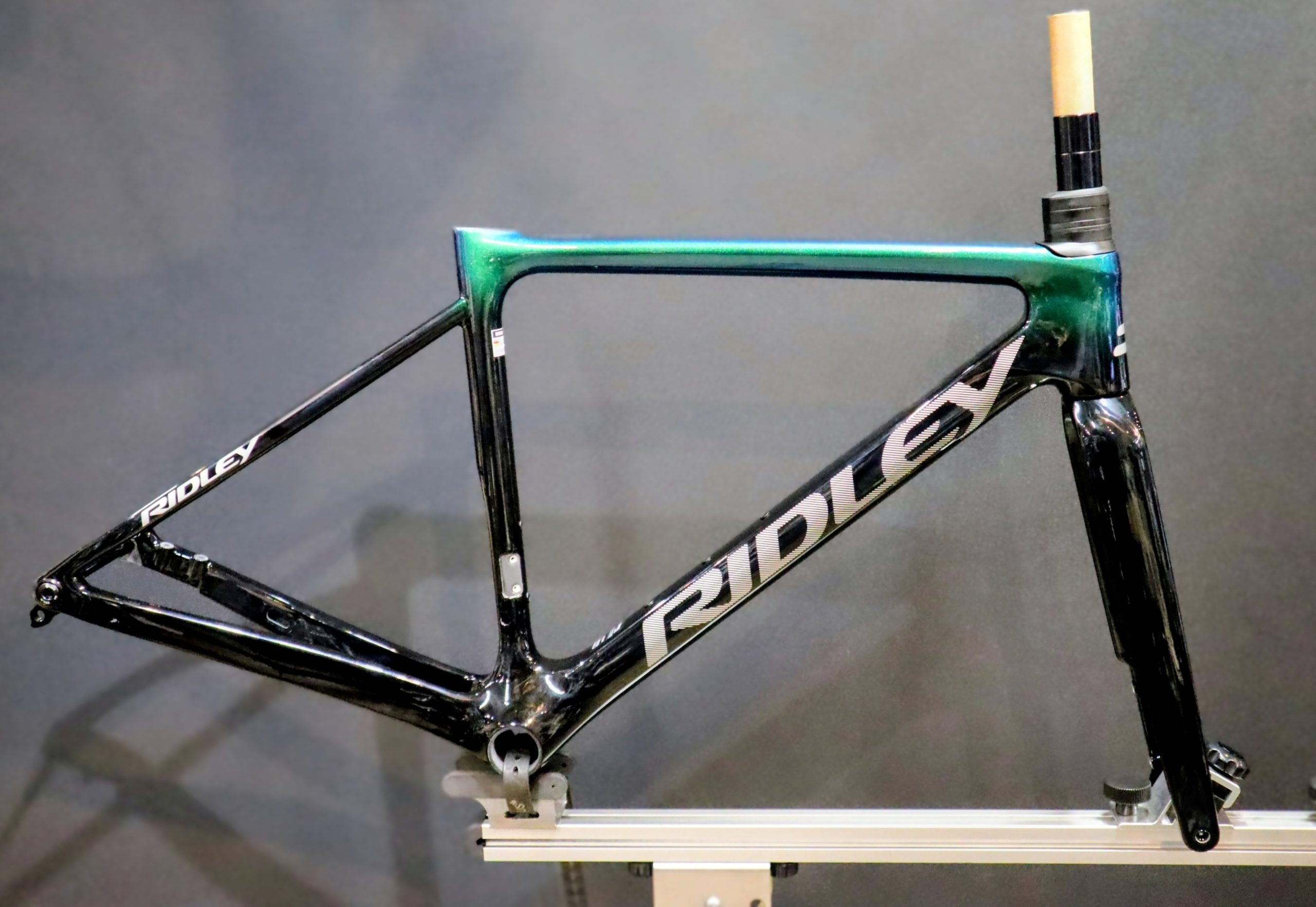 準完成車！】RIDLEY FALCNフレームセット入荷！【新カラー